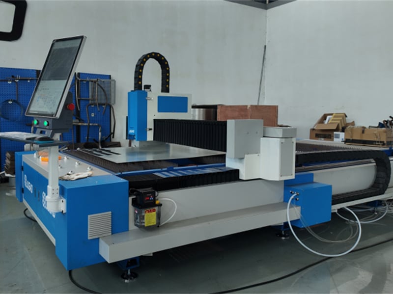Risoluzione passo-passo dei guasti alla messa a fuoco automatica sui tagliatori laser JUGAO