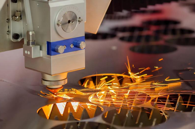 Jak udržet standardní kvalitu chladicí vody pro laserové zařízení JUGAO