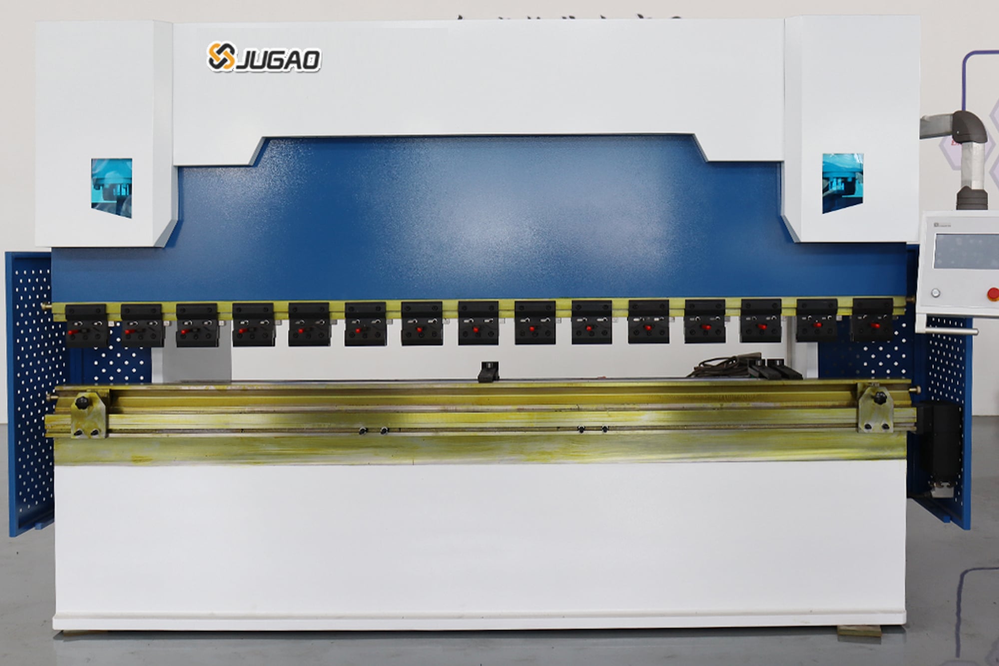 Optimer produktionen med avanceret CNC Robotic Press Brake teknologi