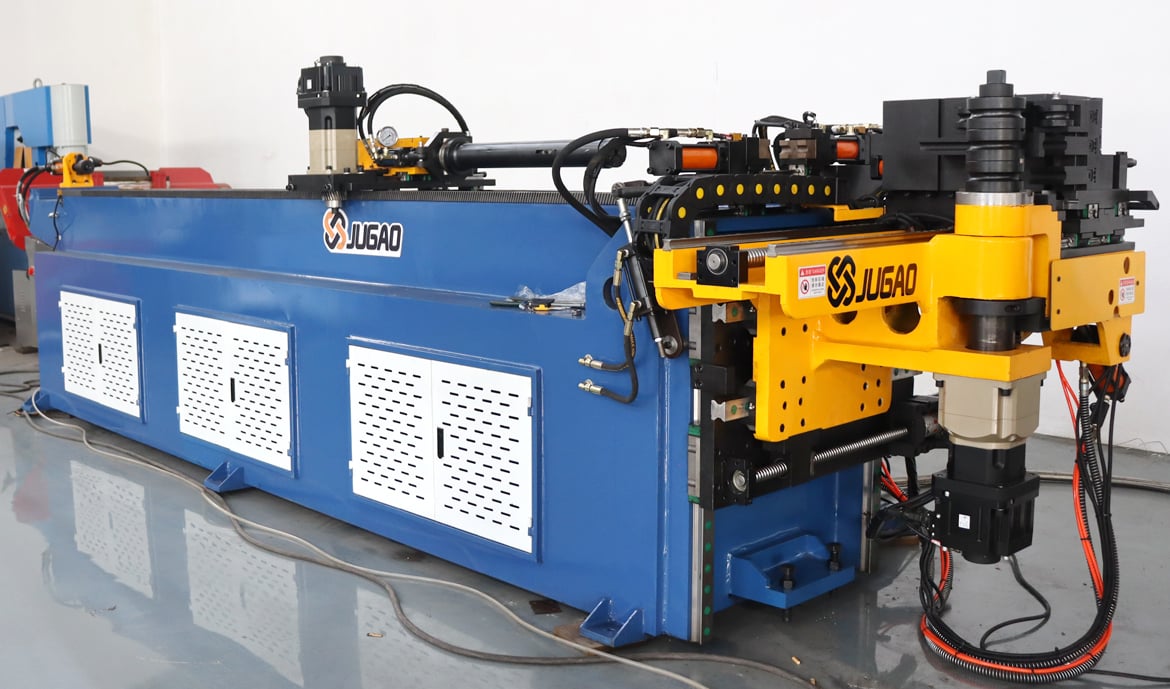 CNC hydraulic pipe bending machine in steel tubes bending factory