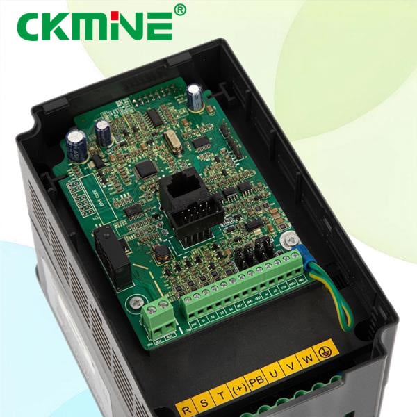အိုင်ဗာတာ 5000W ဖြင့် သင်၏ အိမ်သို့မဟုတ် စီးပွားရေးကို အင်အားပေးပါ