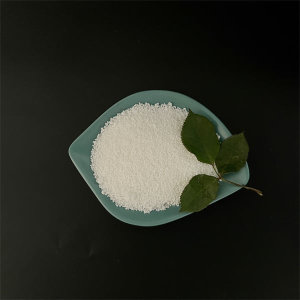 The Benefits of Using Sodium Carbonate Powder for Swimming Pool Maintenance