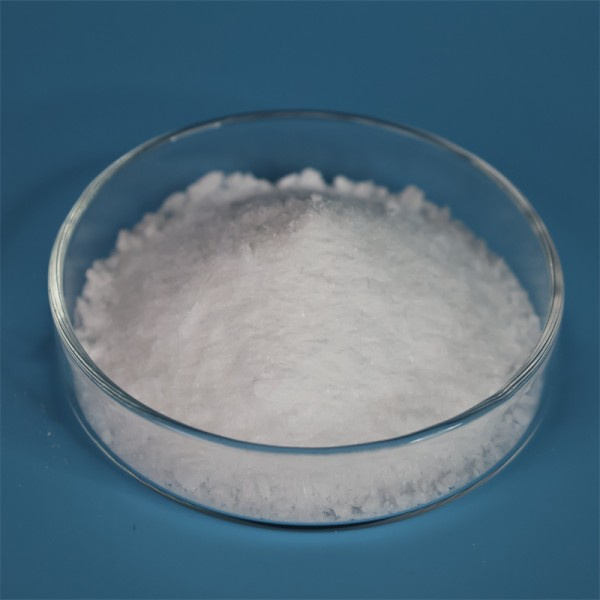 Discovering the properties and potential uses of oxalic acid crystals in science and industry