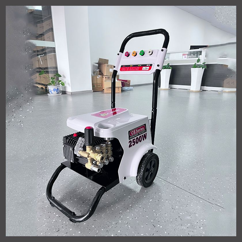 An essential tool for stubborn grime and dir