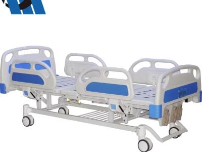 Top Hospital Bed Safety Tips for Caregivers and Families