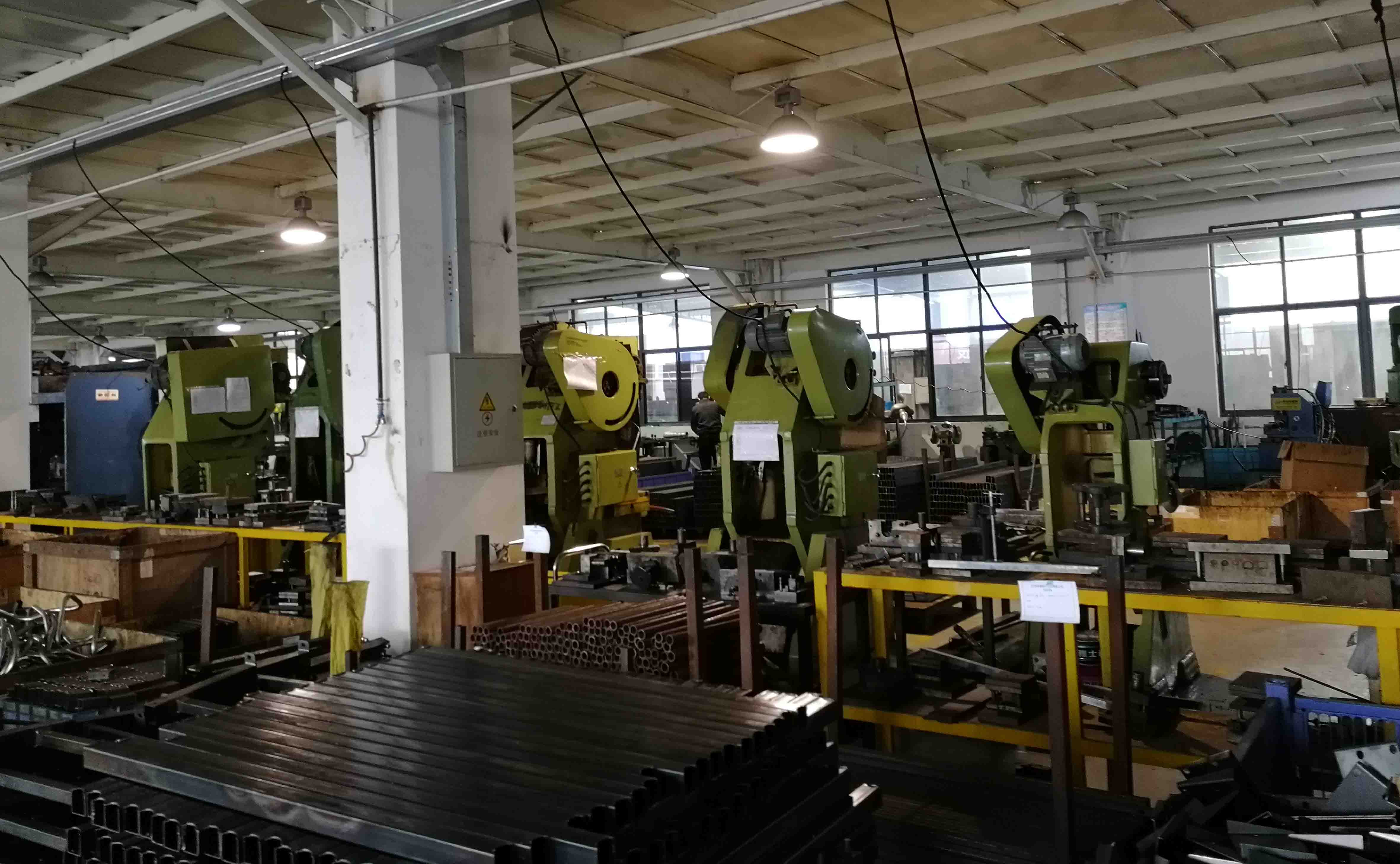 BDEC04B Youngcoln Factory Wholesale Multifunction Patient Transfer Hydraulic Platform Operation Connecting Stretcher Trolley factory