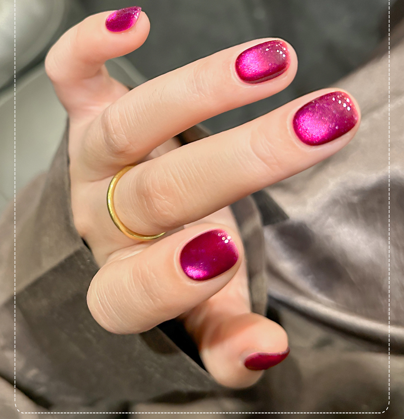product 2025 new cats eye nail art uv gel polish long lasting led lamp source bottle packing explosions dragon fruit glass-3