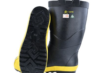 When choosing between firefighting rubber boots and firefighting leather boots, if you were a firefighter, what material would you choose?