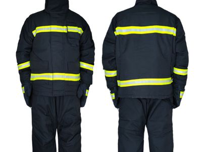 The permanent flame-retardant properties of aramid fibers ensure that fire suits retain their flame-retardant properties even after washing