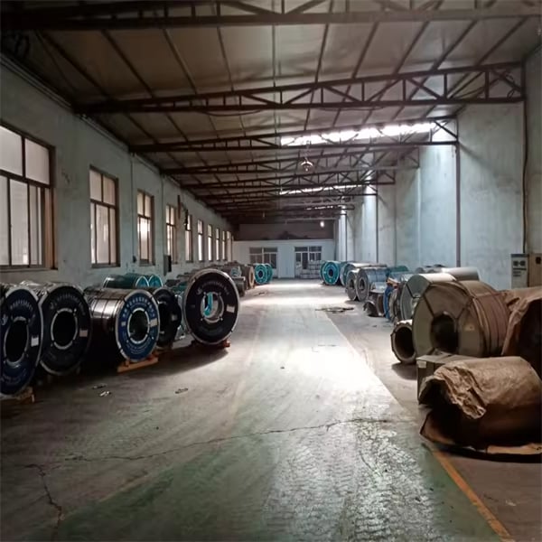 Exploring the differences between hot-rolled and cold-rolled steel to determine which is right for your project.