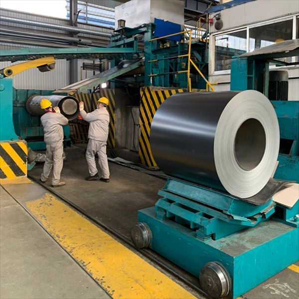 Mesures de sécurité pour l'utilisation des bobines d'acier