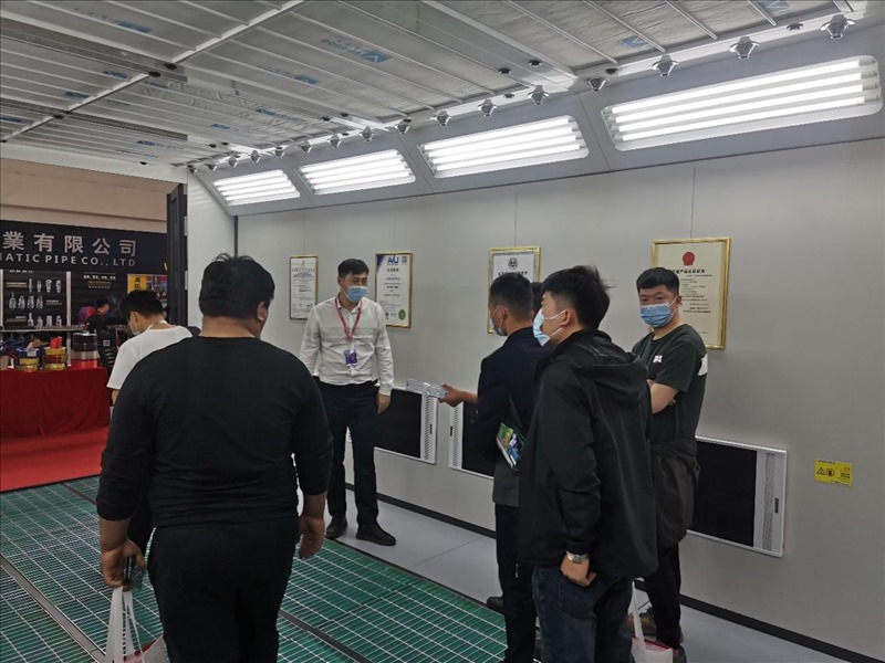 Shandong Longxiang's booth at the 2021 AMR Beijing International Automobile Exhibition was extremely popular