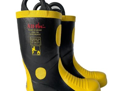 Ungwana wa Uundaji wa Sole kwenye Ukimya wa Turnout Boot