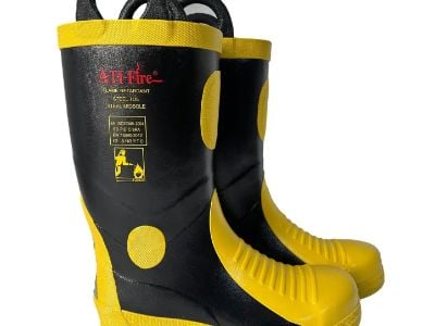 Com triar botes de bomber per a entorns urbans i incendis forestals