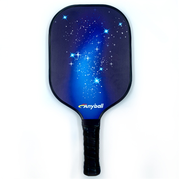 I benefici per la salute derivanti dalla pratica del tennis e del pickleball.