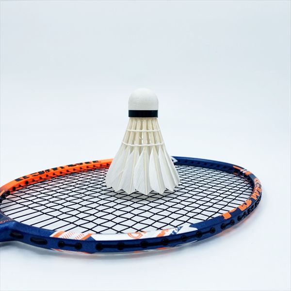 Ang Pinakamahusay na Badminton Racket at Shuttlecock Pairing