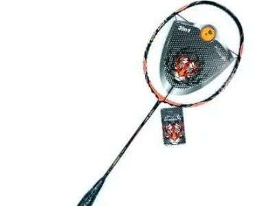 Why the badminton racket one piece design is essential for durability