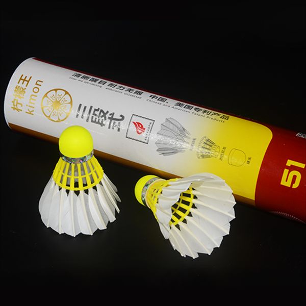 Eleva il tuo gioco con volani da badminton di alta qualità