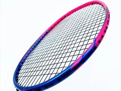 How to market a portable badminton racket to the travel sector