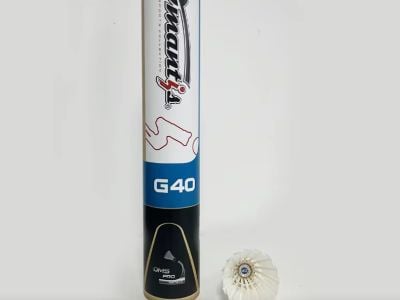 Badminton shuttlecock: Uzluksiz uchish va xuddi shu mahsulotni partiyaviy etkazib berish uchun ishlab chiqarilgan