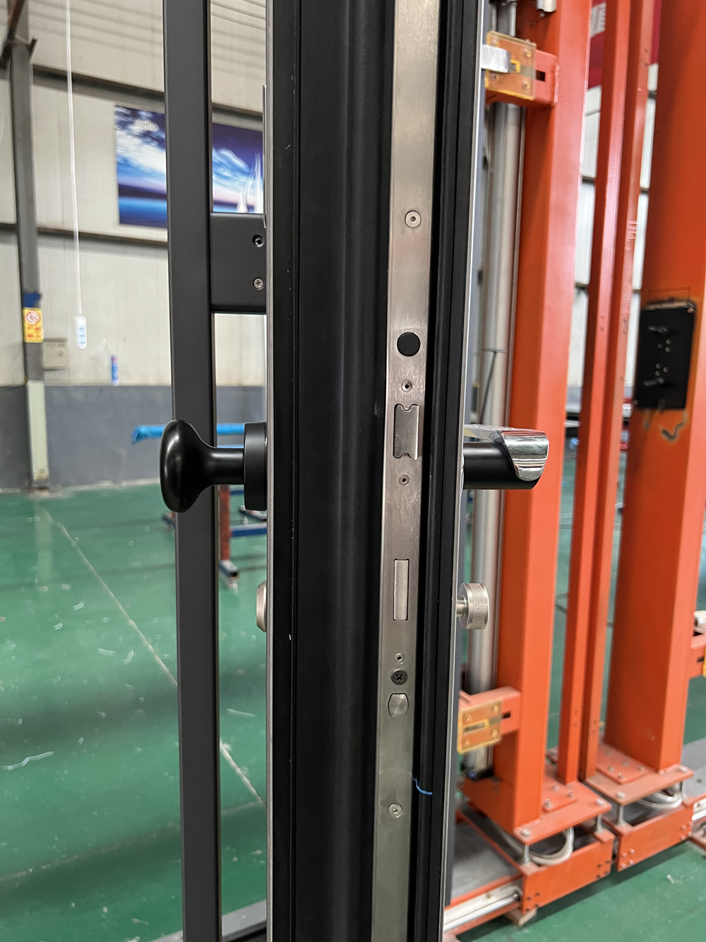 Modern Swing Opening Front Entry Doors Wood Aluminum Alloy Metal Exterior Security Doors Exterior Doors for Houses manufacture