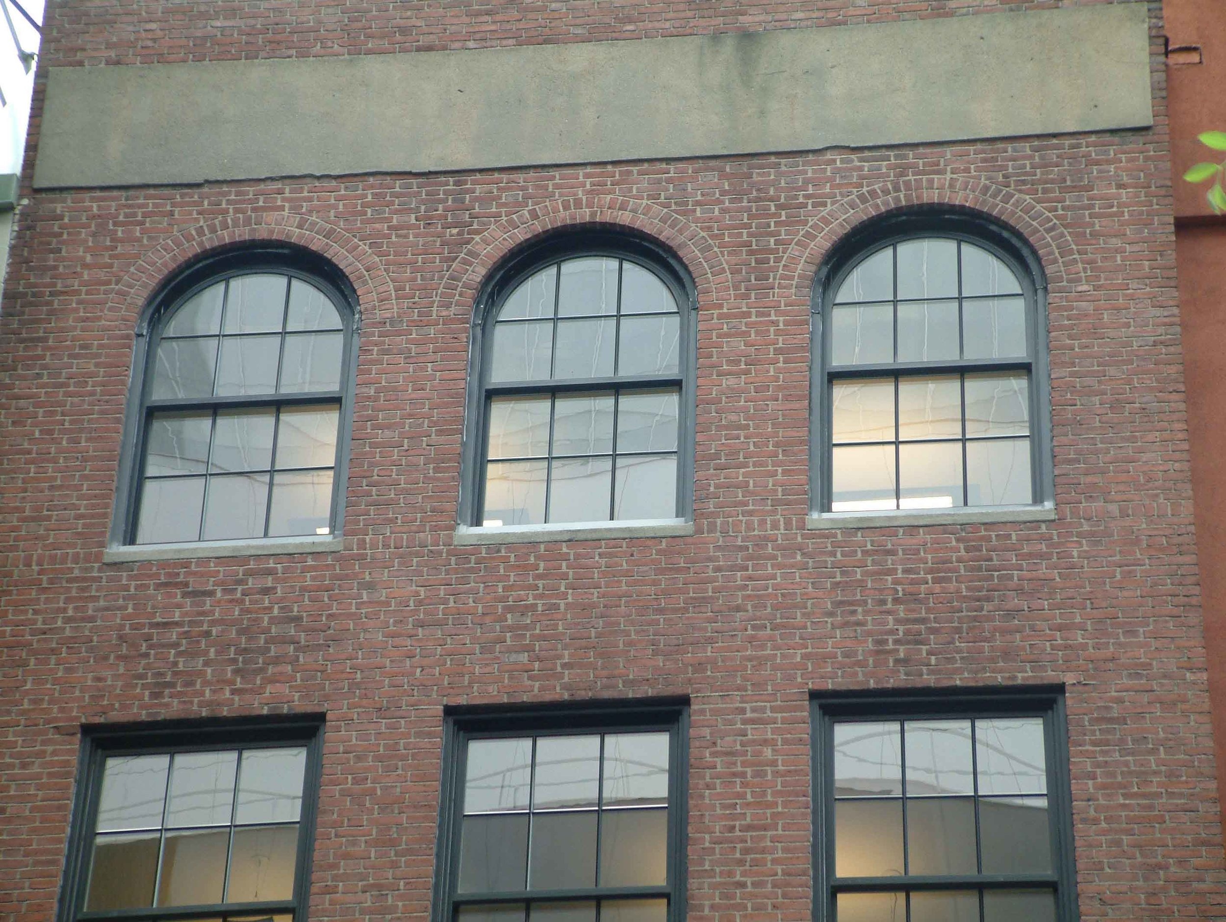 Free Design Double Hung Black Aluminum Window Energy Effective with All Colors Aluminum Alloy Frame windows details
