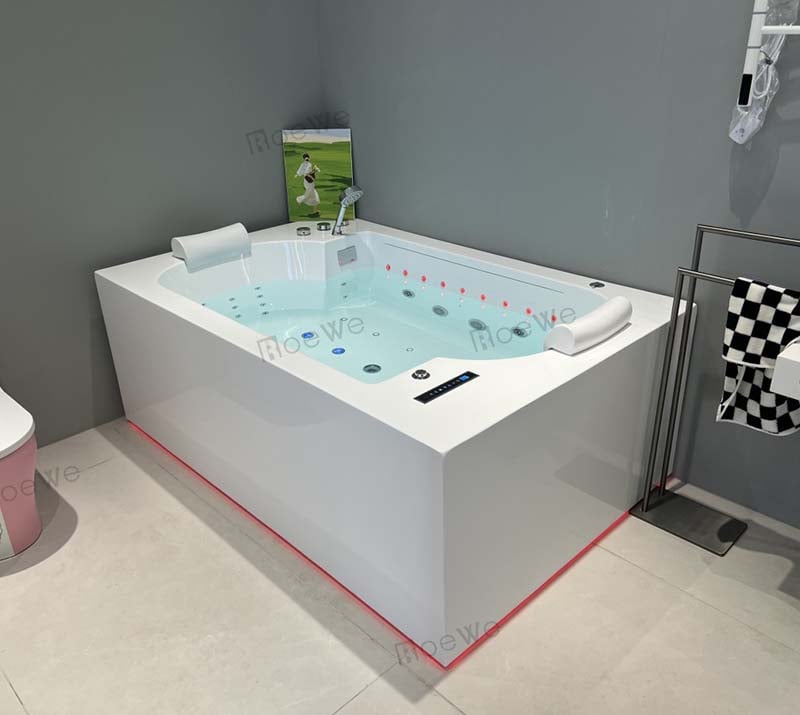 Display of Our Latest Bathtub