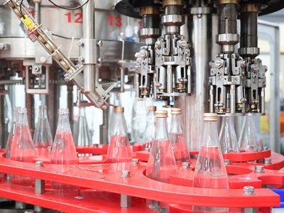 A Complete Liquid Packaging Strategy Starts with the Right Beverage Filling Machine