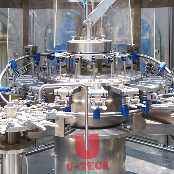 The Technology Behind a Fully Automatic Water Bottle Filling Machine