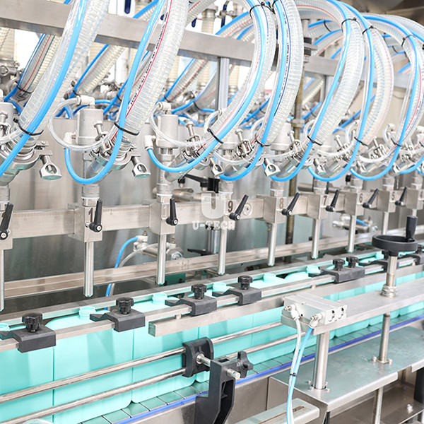 Easy to use and maintain bleach filling machine