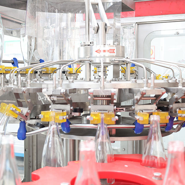 Precision and accuracy in soda bottling with advanced filling and capping machines
