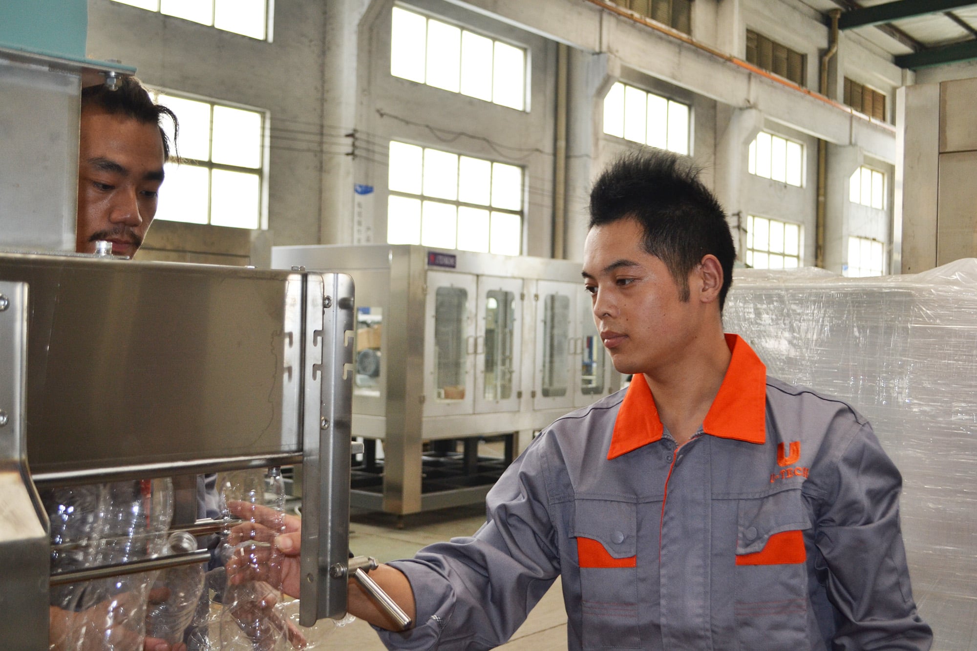 product 500ml full automatic 3 in1 table pure mineral bottle water filling capping machine plant production line-22