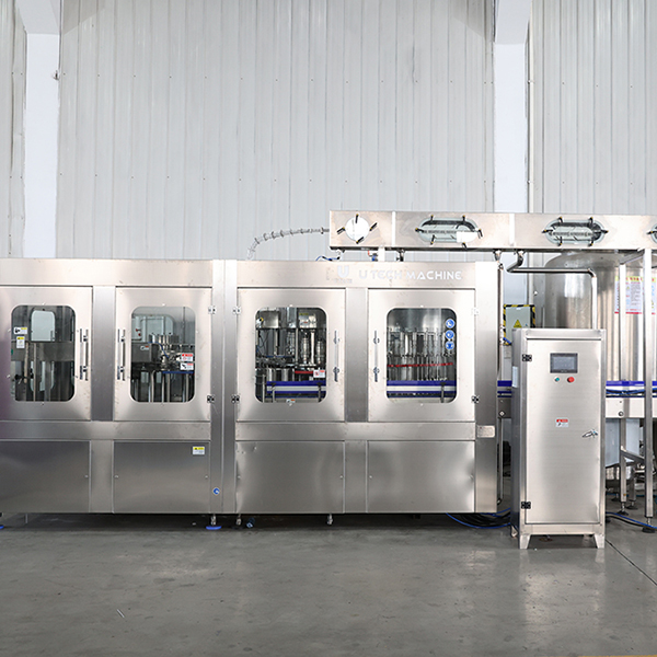 The Automatic Pet Bottle Filling Machine
