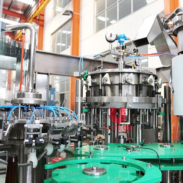 High-speed filling machine for carbonated water production