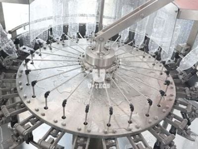 Preventing drips and spills with an advanced oil filler bottle system