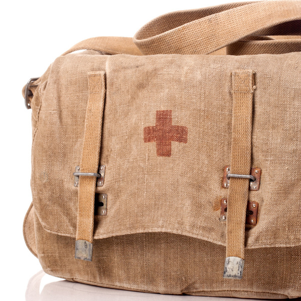 Voorzie jou kantoor met 'n eerste hulp kit om enige blessure of ongeluk te hanteer wat kan plaasvind.