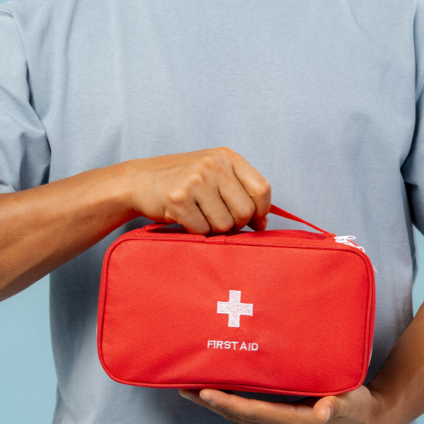 Rimani Sicuro e Preparato con un Kit di Prima Soccorso di Livello Professionale