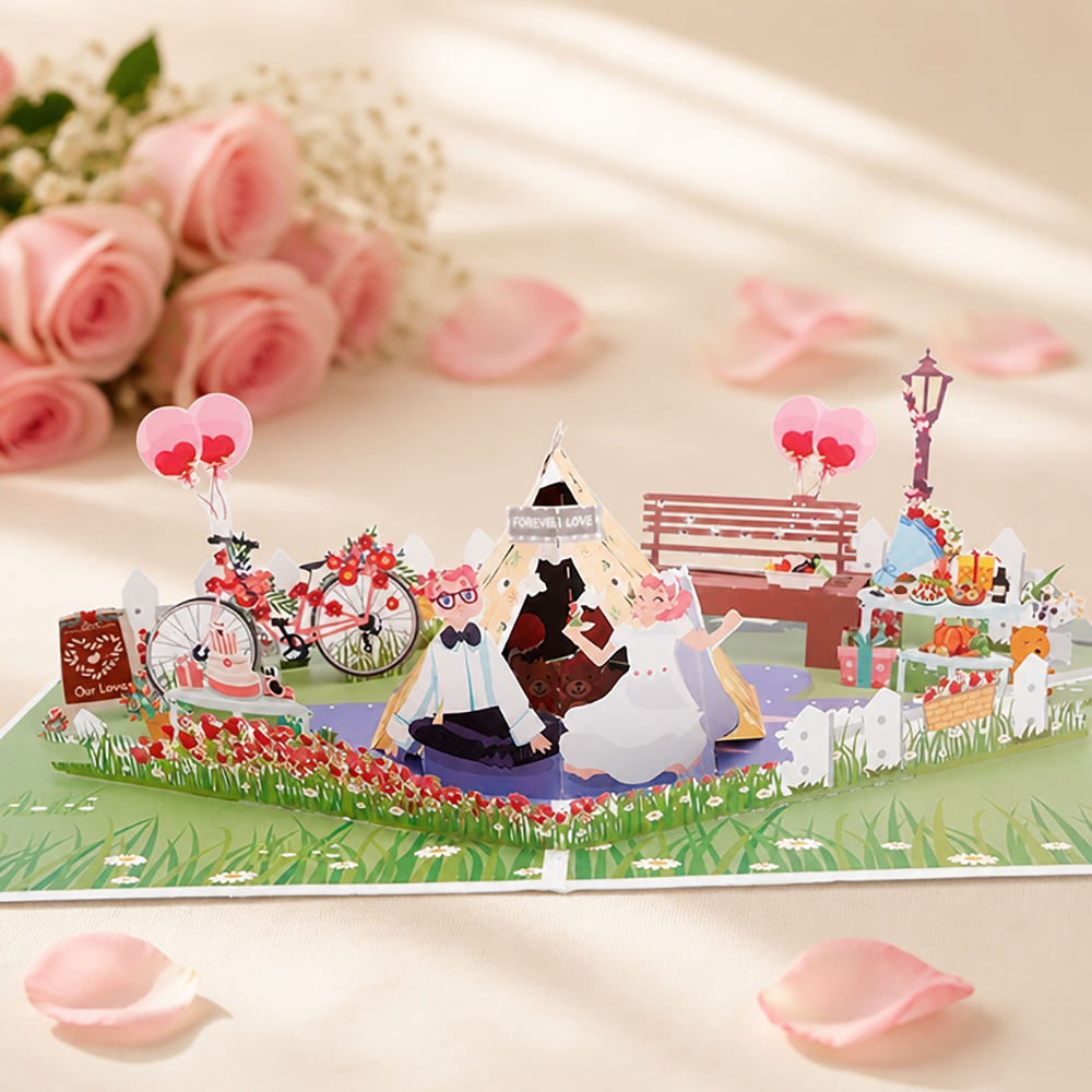 Honeymoon Couple Pop Up Card Details.png