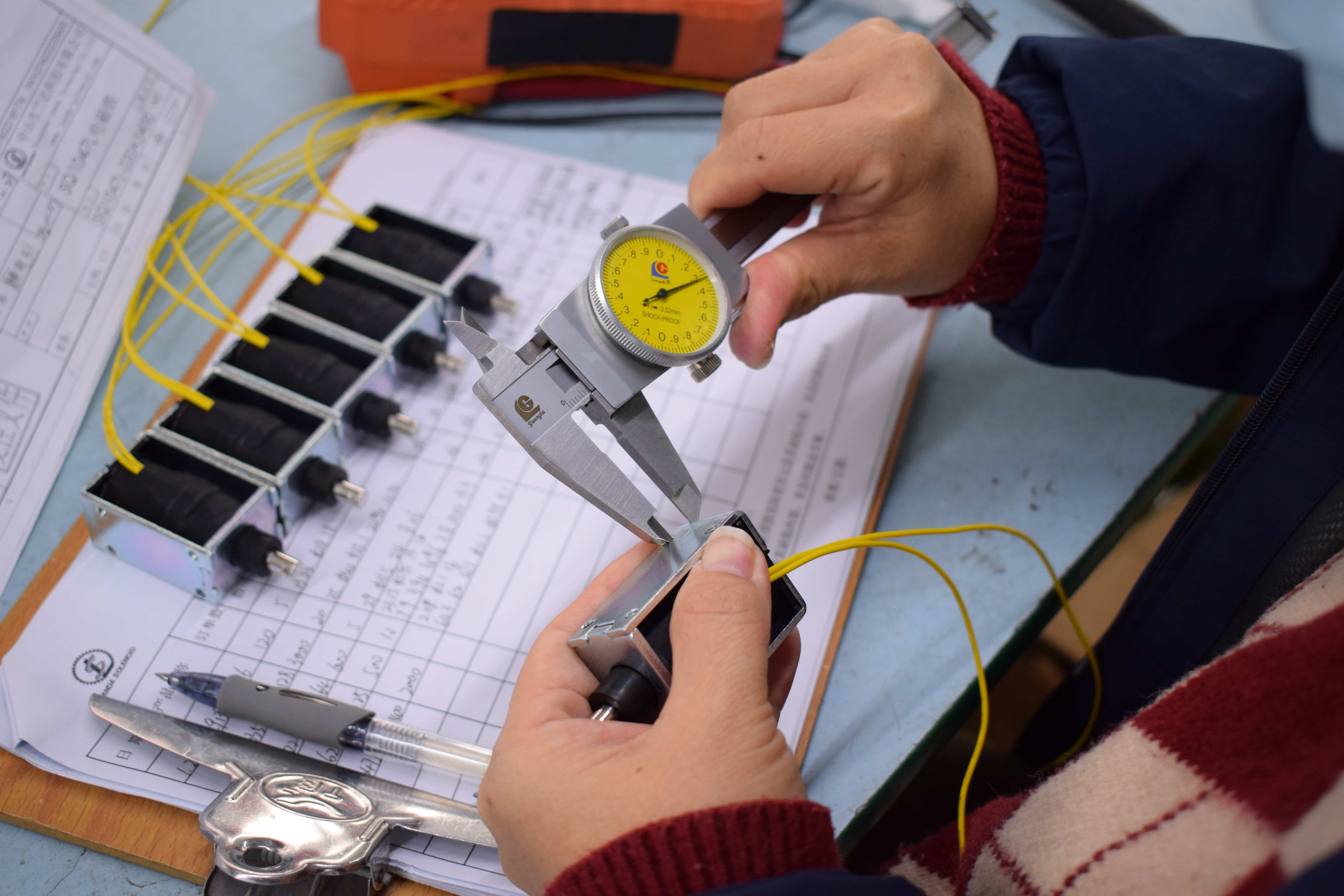 How to Choose the Right Push Pull Solenoid for Your Application-1