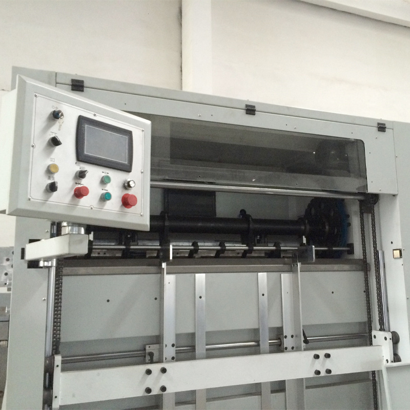 AEMB-1500Y Semi-automatic flatbed die cutting machine (3).jpg