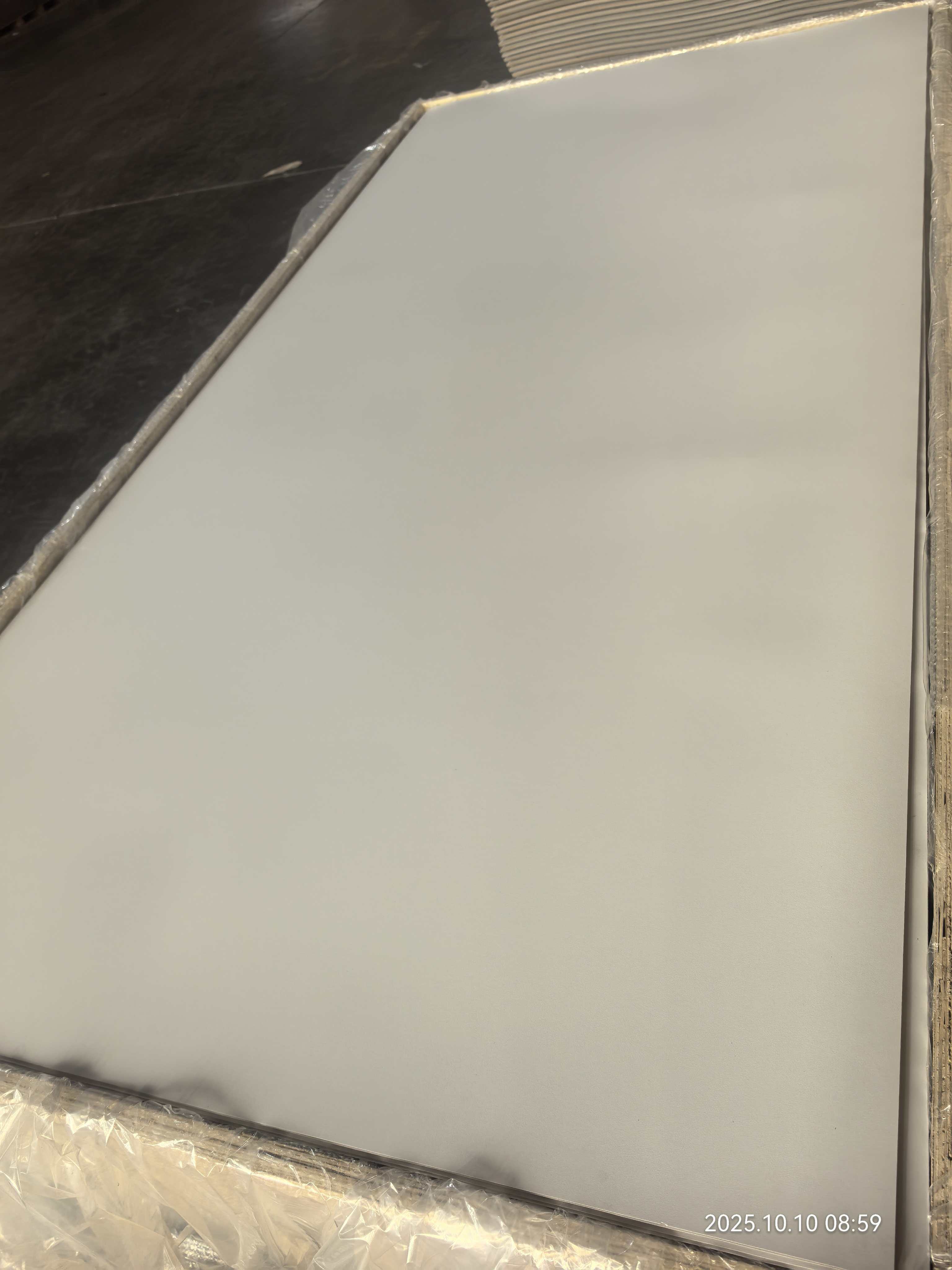 What factors can affect the price of fireproof boards?