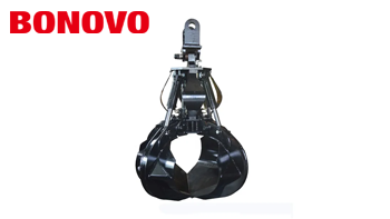 Why does the excavator not respond to the remote control's instructions when it is remotely controlled?