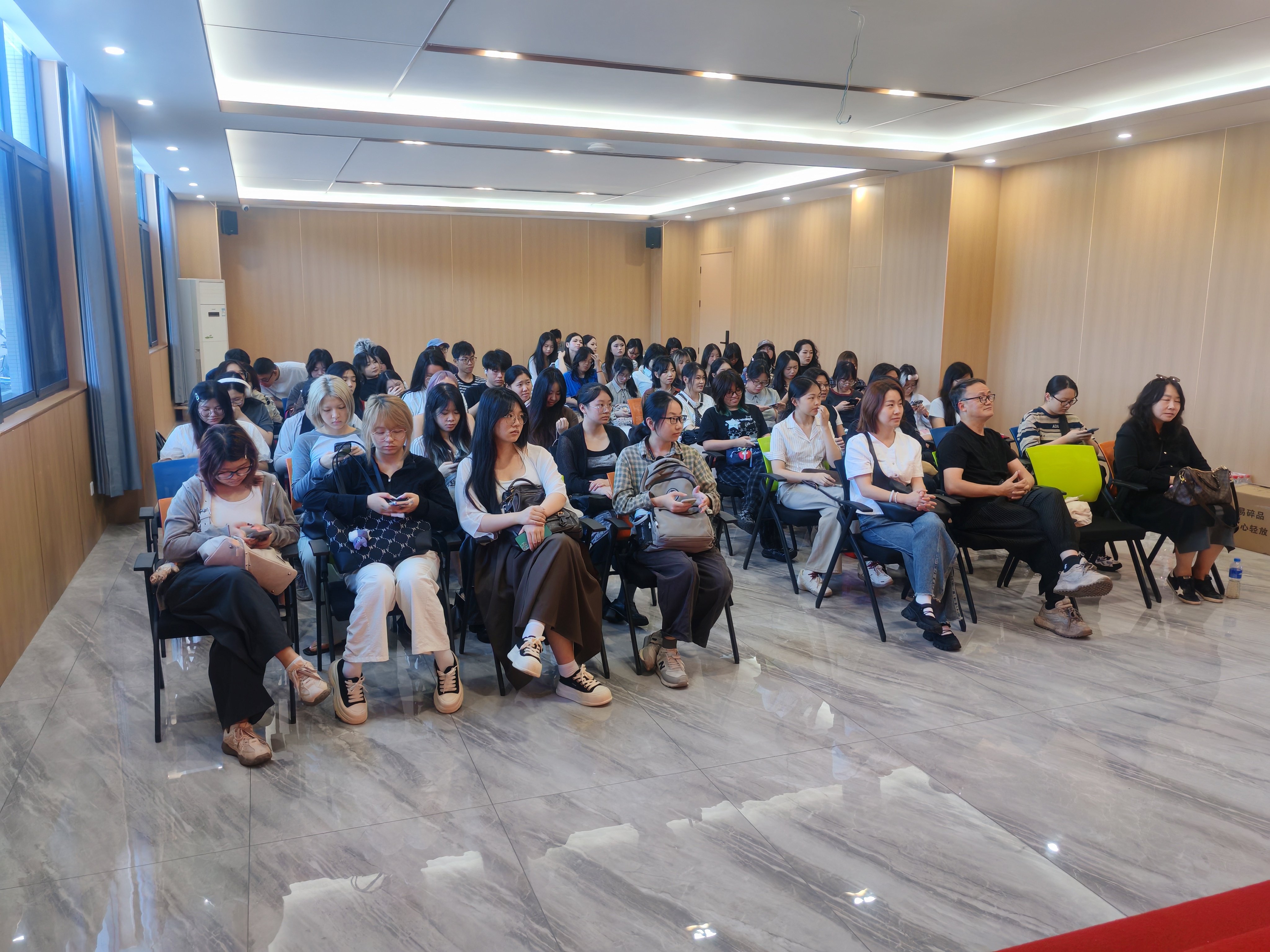 ‌Industry-University Collaboration, Inheriting Craftsmanship, Empowering Chinese Culture to Go Global