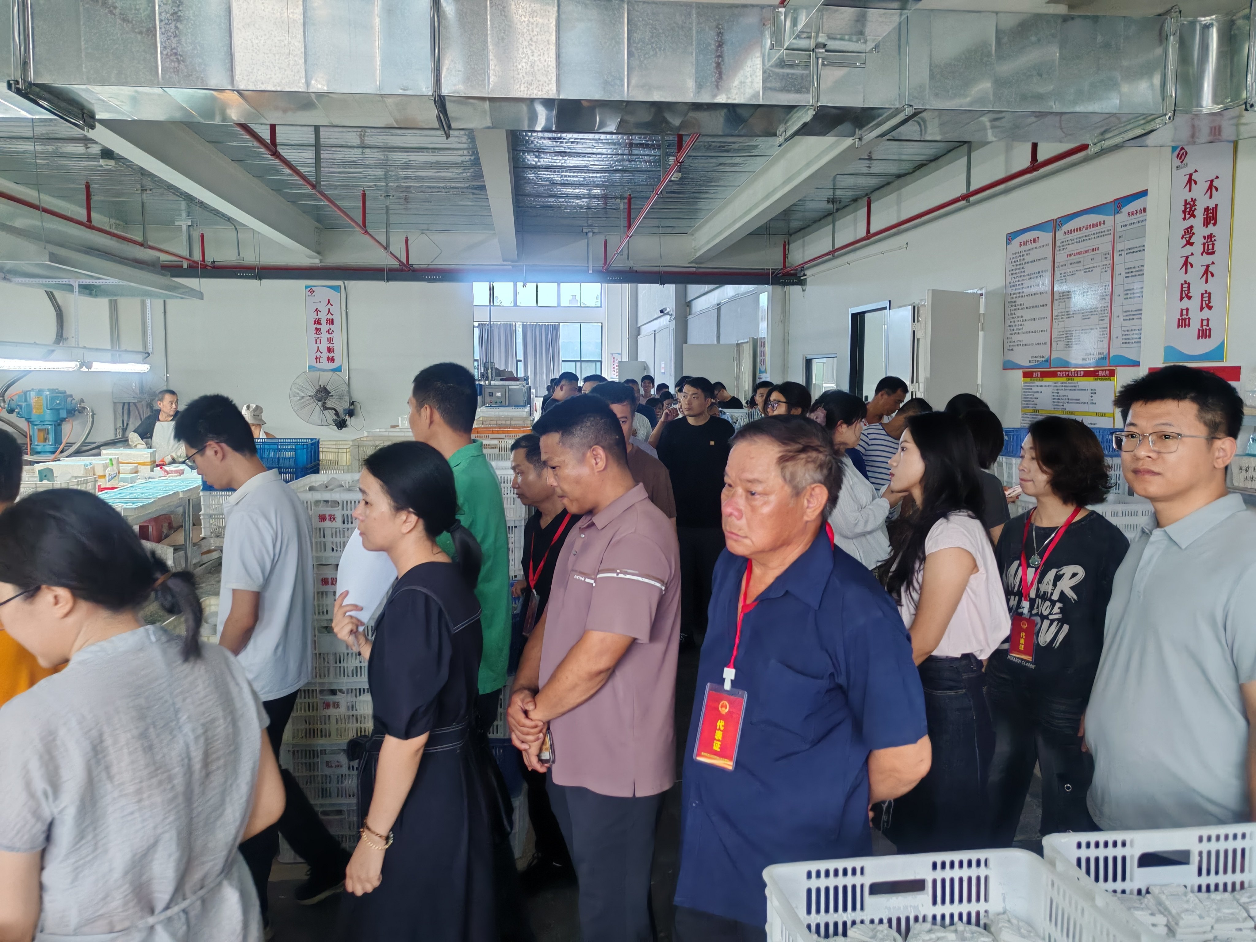 Quanzhou Zhenyue Crafts Co., Ltd. in Fujian Welcomes Government Officials and Business Leaders for In-Depth Exchange on Safety Production and Fire Protection Layout Management