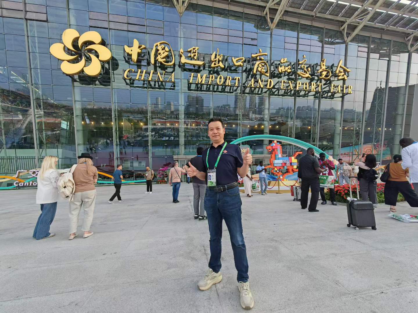 Zhenyue Crafts Consecutively Showcases at Hong Kong Gifts & Premium Fair and the 140th Canton Fair, Custom Resin Craft Products Garner High Recognition from Global Buyers