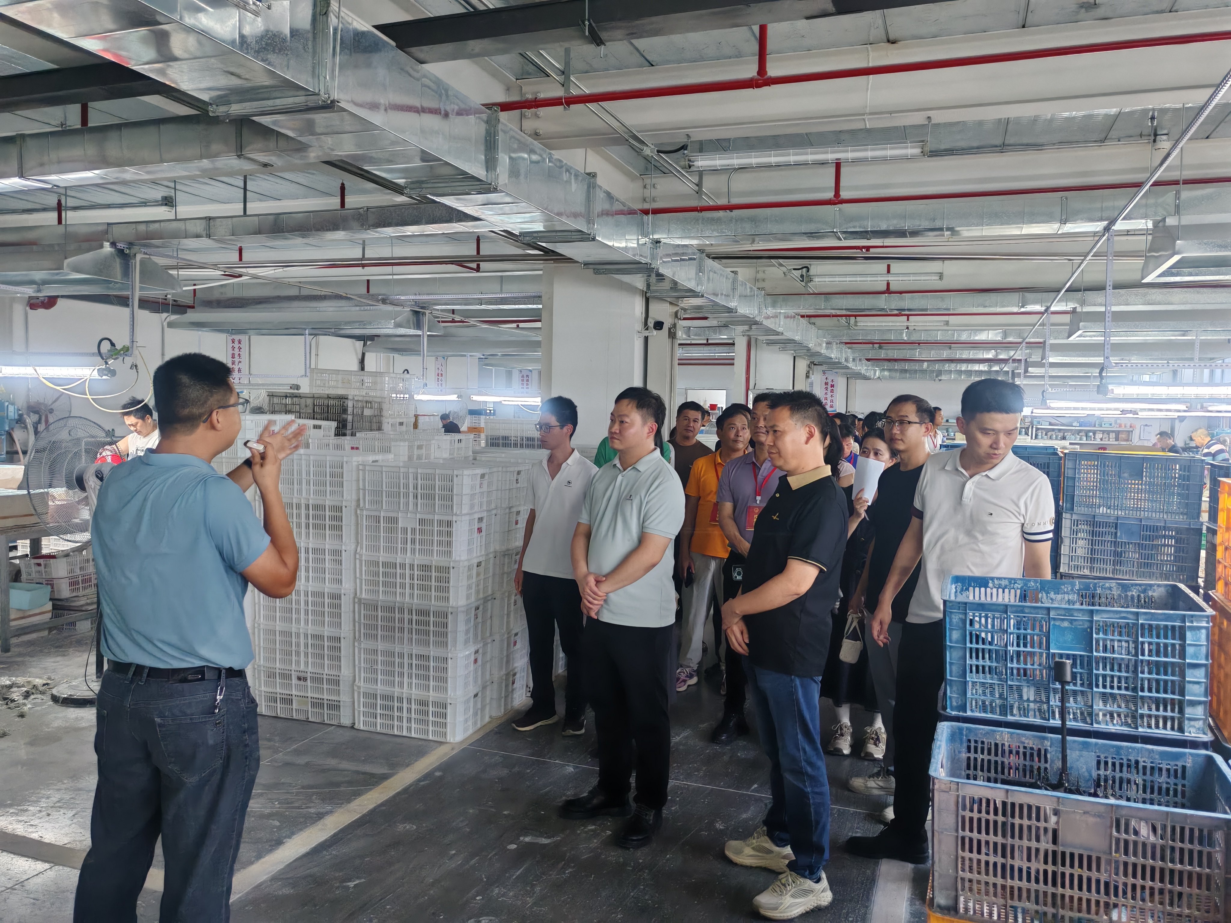 Quanzhou Zhenyue Crafts Co., Ltd. in Fujian Welcomes Government Officials and Business Leaders for In-Depth Exchange on Safety Production and Fire Protection Layout Management