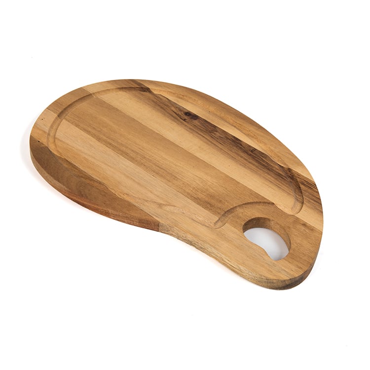 Premium Walnut Cutting Board for Culinary Enthusiasts