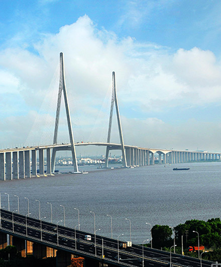 The Hangzhou Bay Bridge – the world's longest bridge in 2010