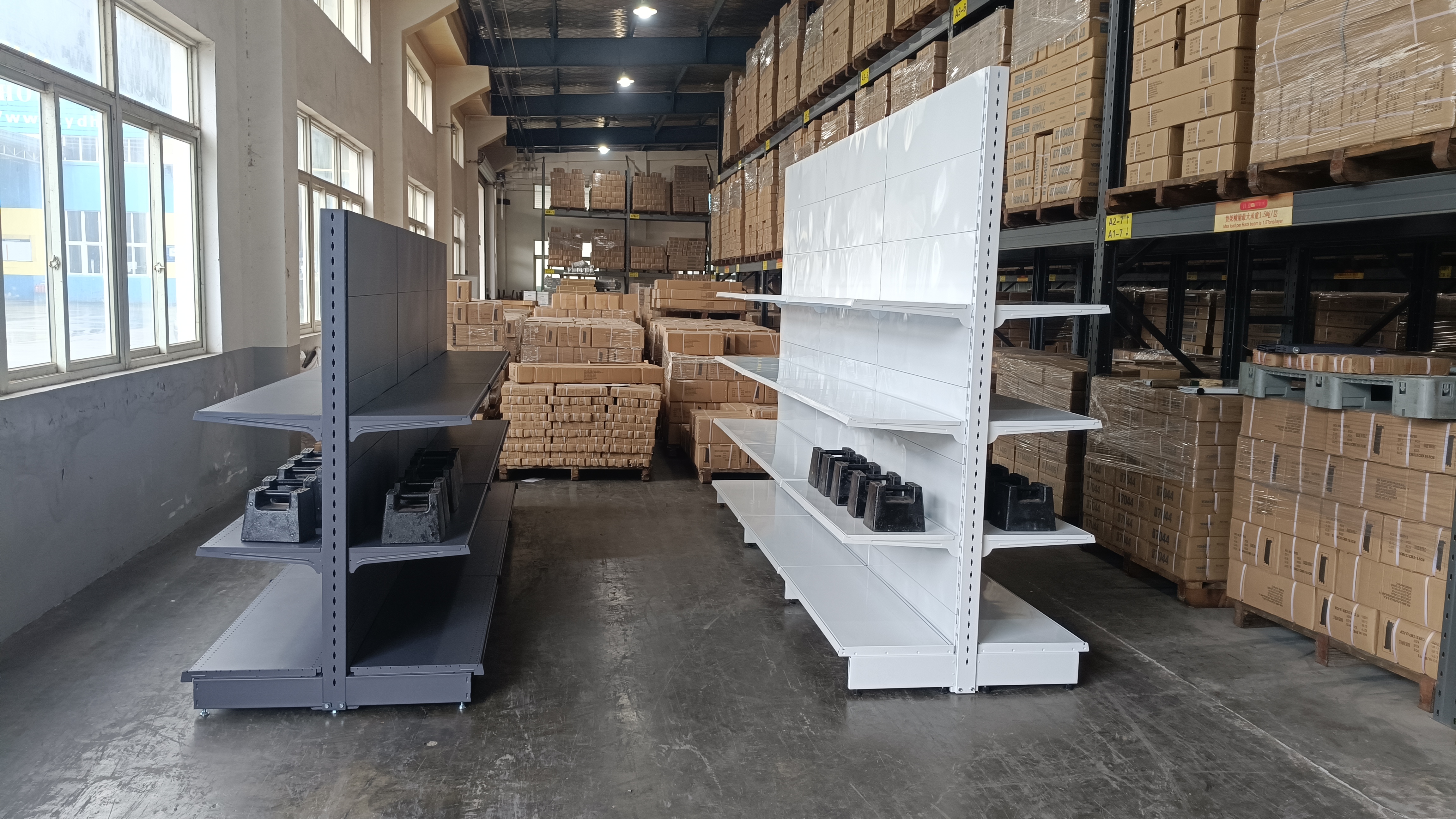 Space-Maximizing Dual Surface Design