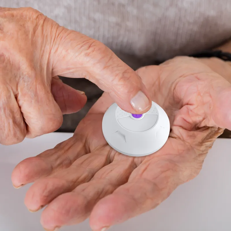 How Does a pet mini gps tracker Balance Small Size and Long Battery Life?